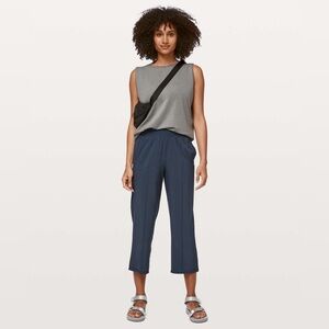 Lululemon Wanderer Crop True Navy